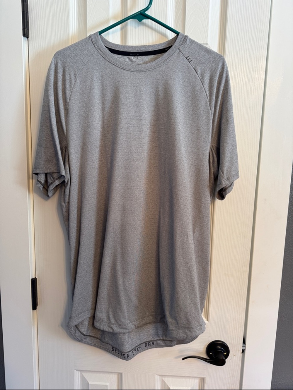 Men’s “BETTER EACH DAY” training t-shirt by Lululemon. Size XL